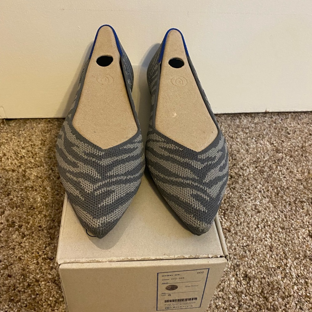 Rothys grey zebra points